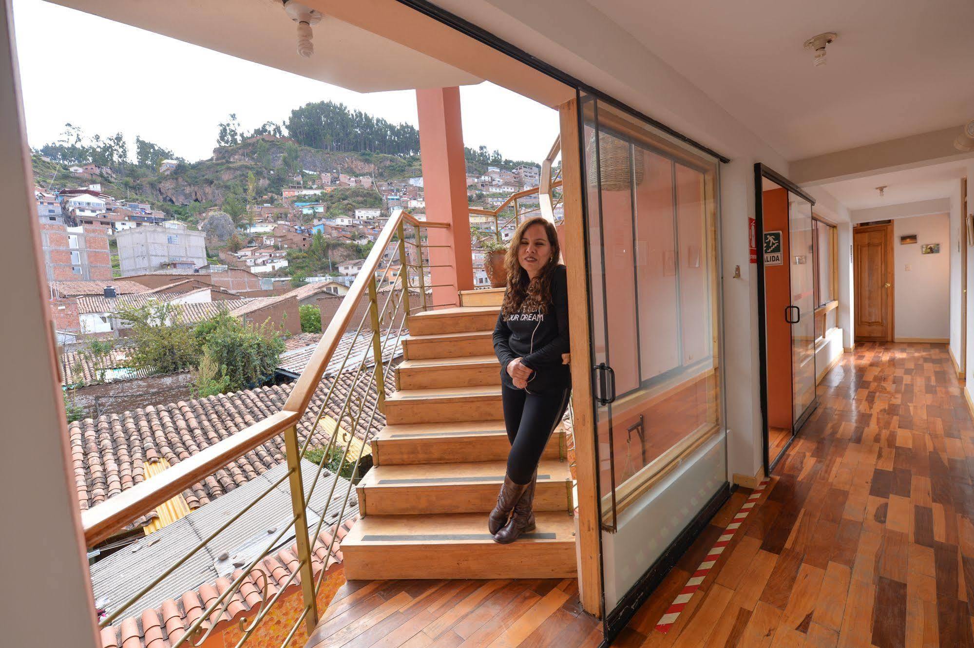 Hostal Atlantis Cuzco Exterior photo