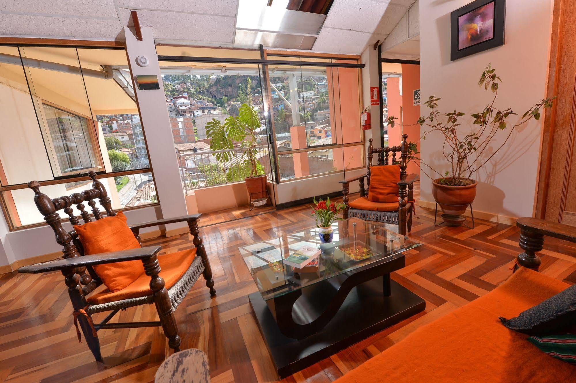 Hostal Atlantis Cuzco Exterior photo